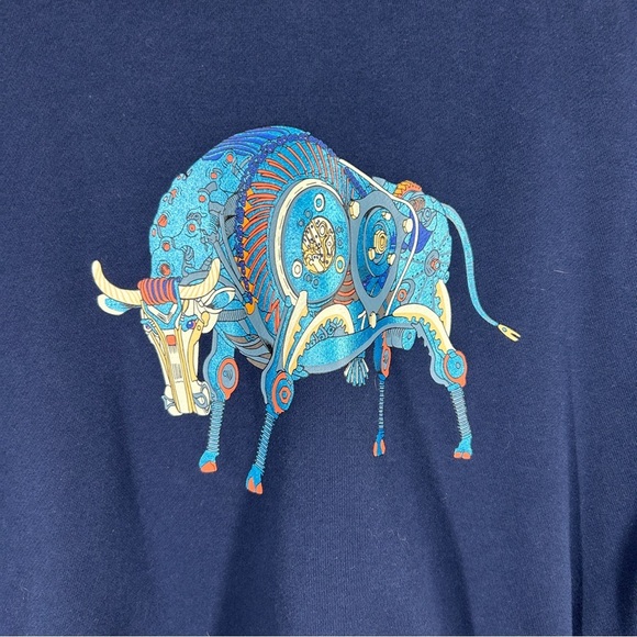 Lushanghai Bull Graphic Navy Long Sleeve Hoodie Medium - Picture 3 of 7